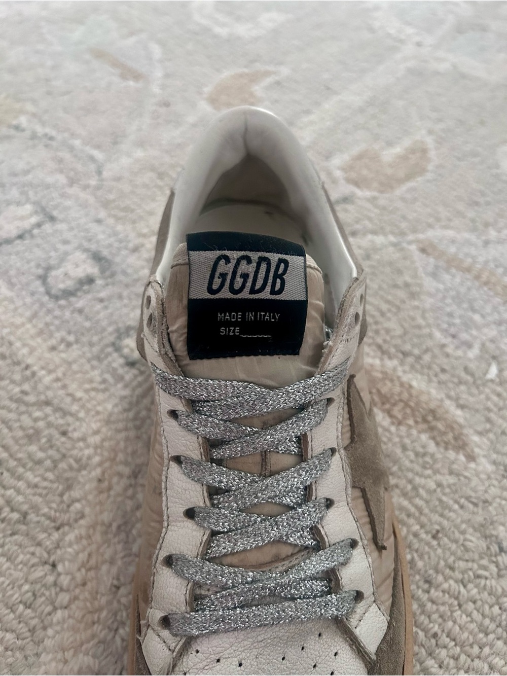 Golden Goose Authentic women’s ballstar sneaker size 38 - Picture 4 of 7